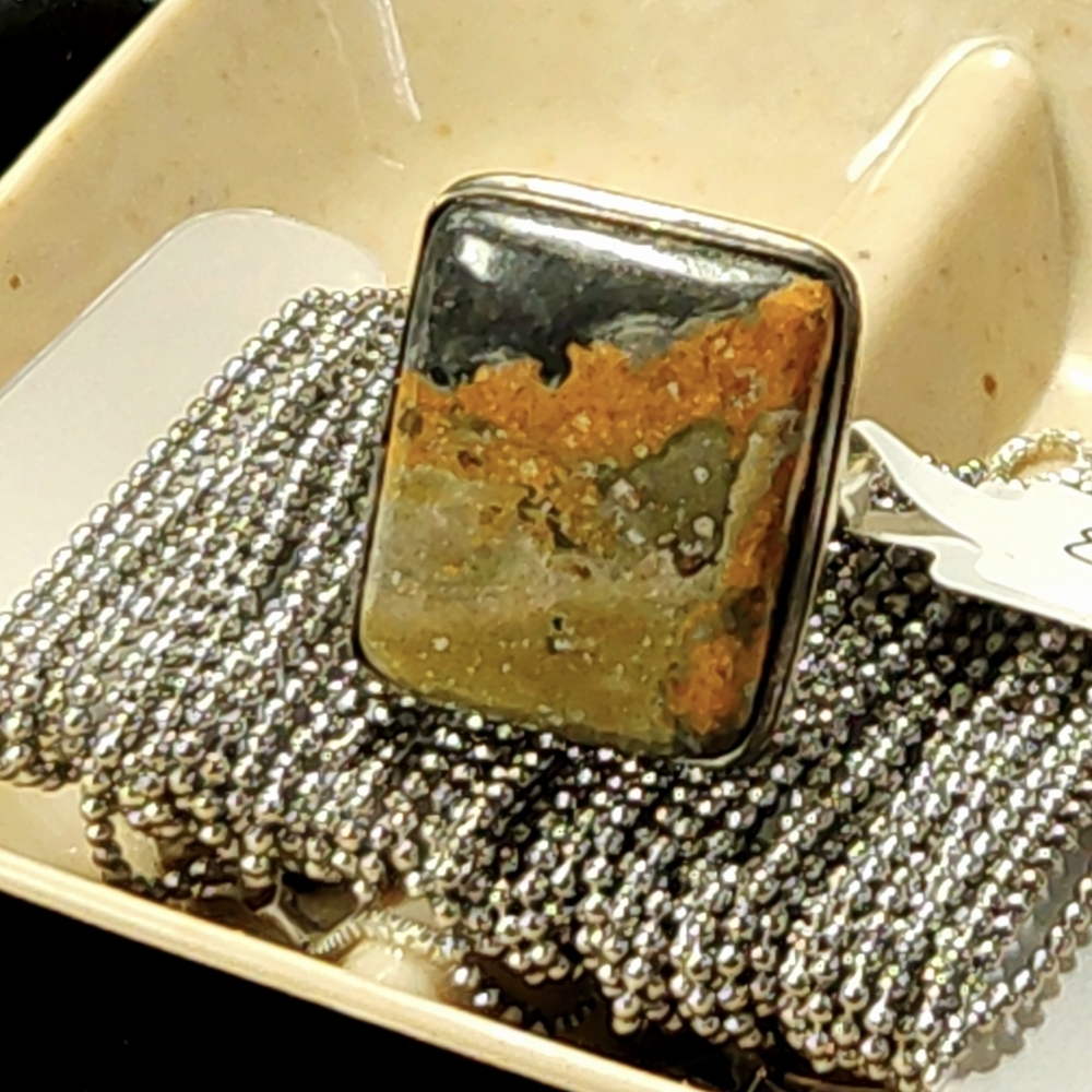 Rectangular Stone Ring with Vibrant Hues - image 4